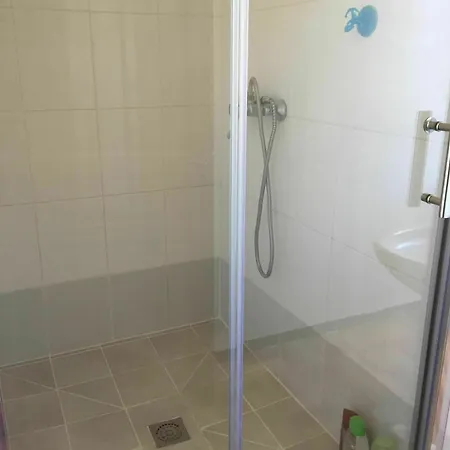 With 3 Bedrooms In Saint-raphael, With Wonderful Sea View An Apartment Saint-Raphael (Var)